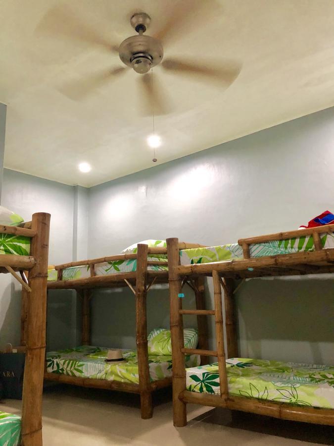 Lionfish Backpackers Malapascua (Adults Only) Hostel Buitenkant foto